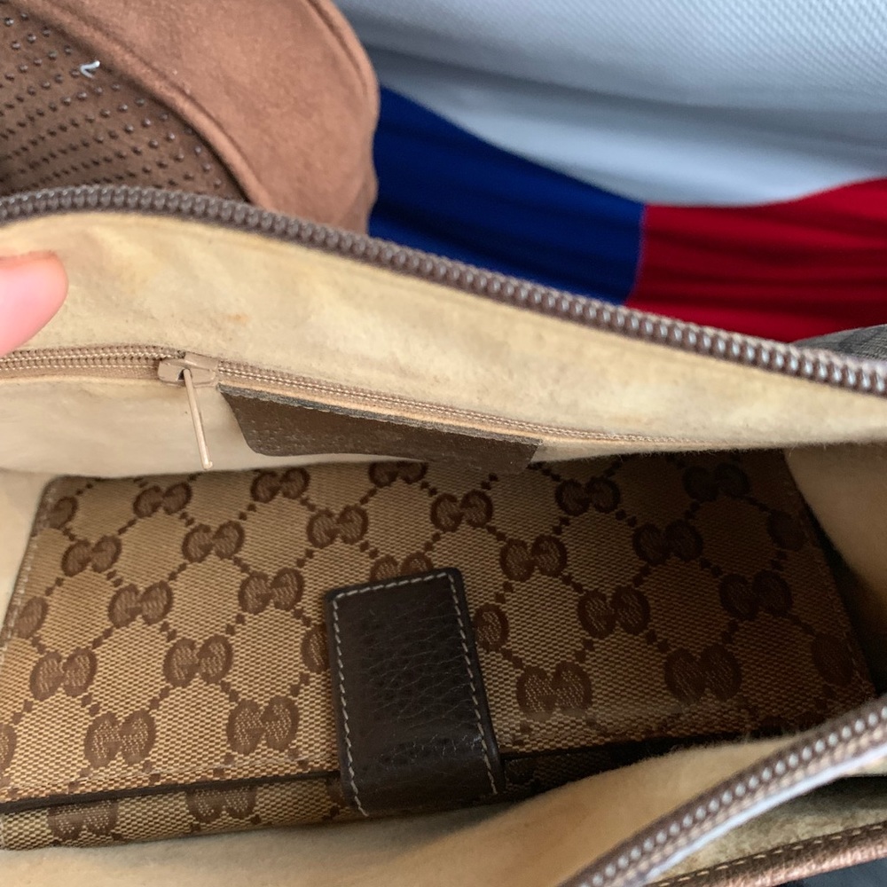 Authentic items - Picture 5 of 5